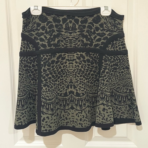 DVF Flote A-Line Stretch Knit Mini Skirt Mixed Reptile Print Size Large - Picture 10 of 11